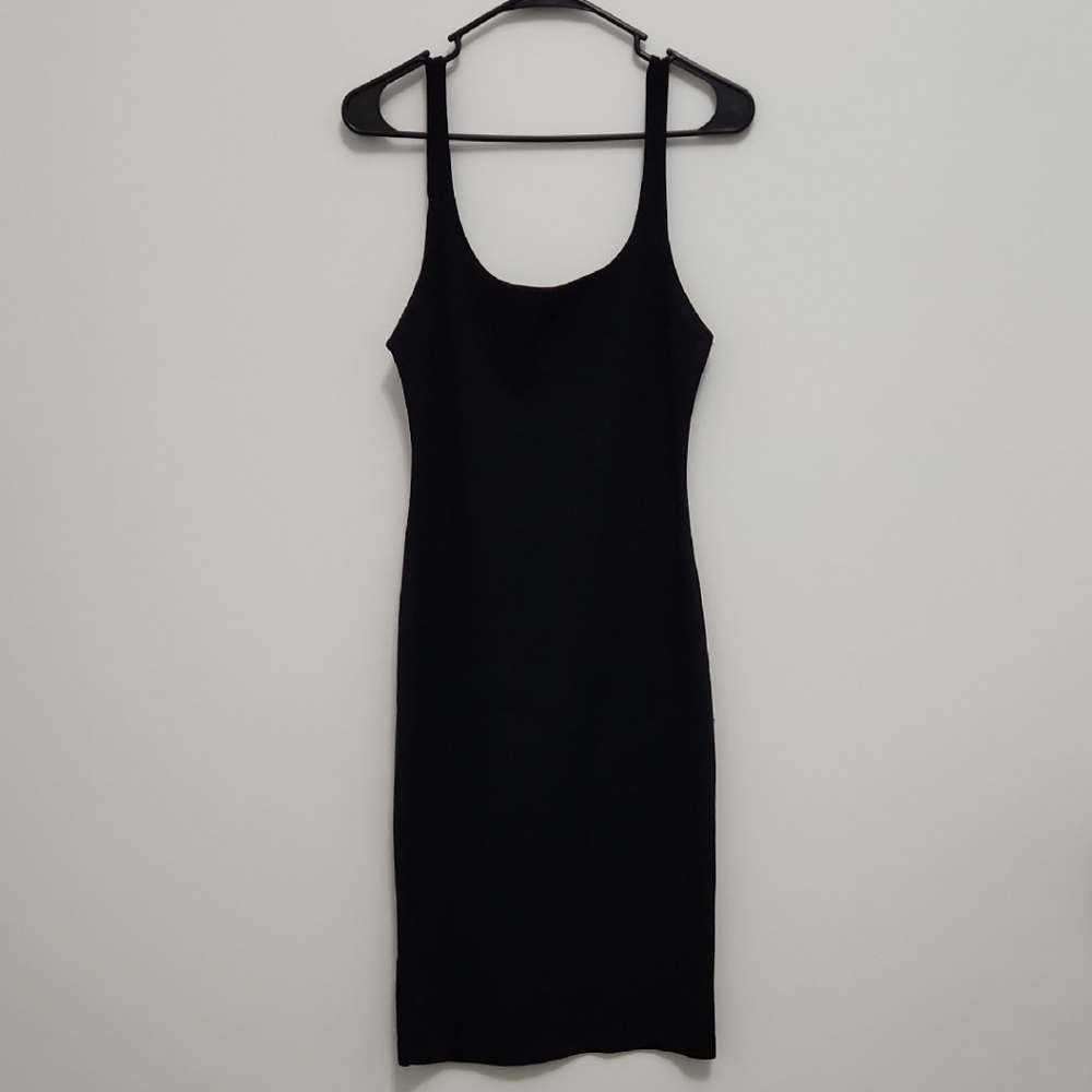 Elegant Black Sleeveless Dress